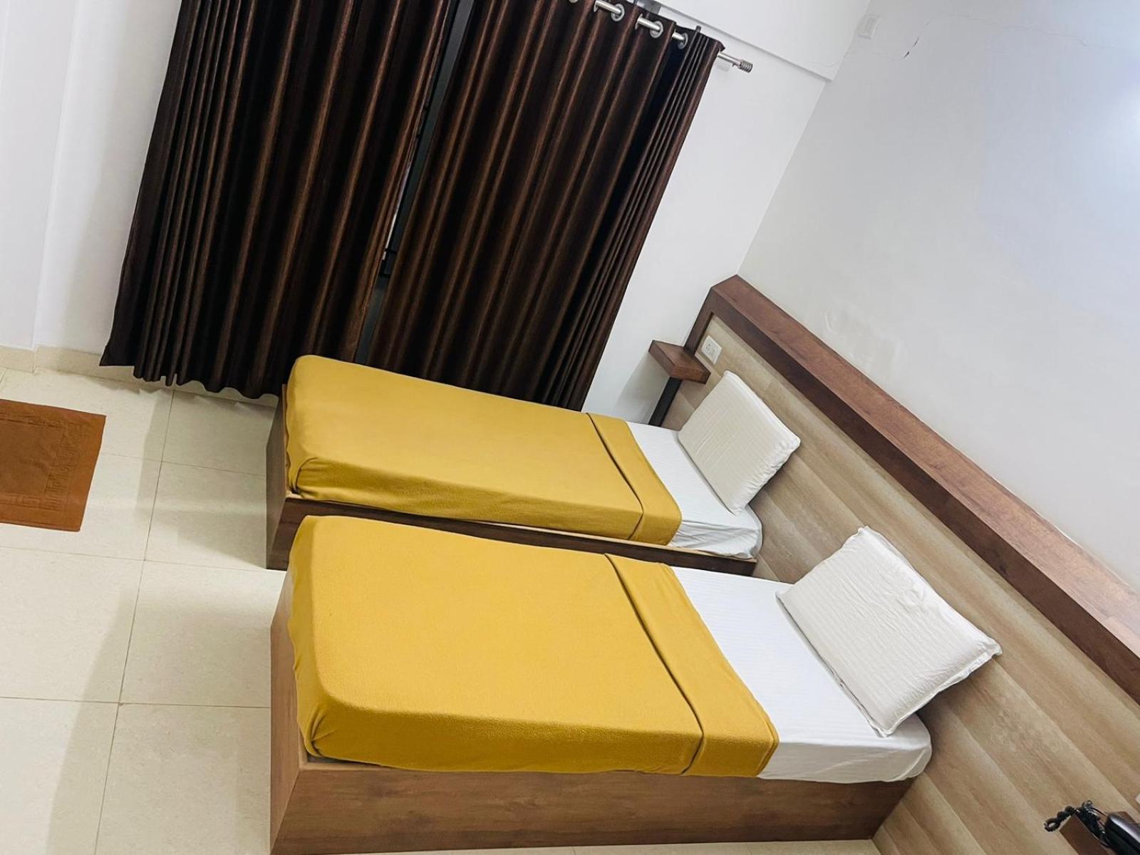 B Six Hotel Bangalore Ngoại thất bức ảnh