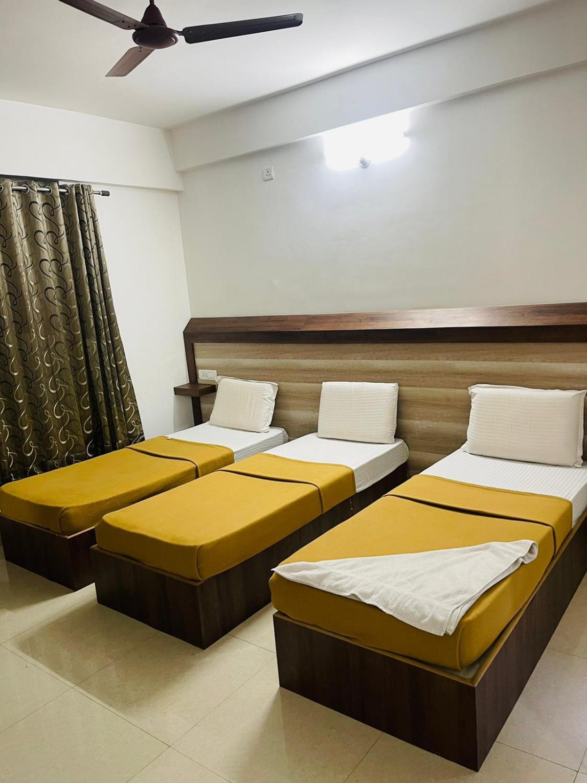 B Six Hotel Bangalore Ngoại thất bức ảnh