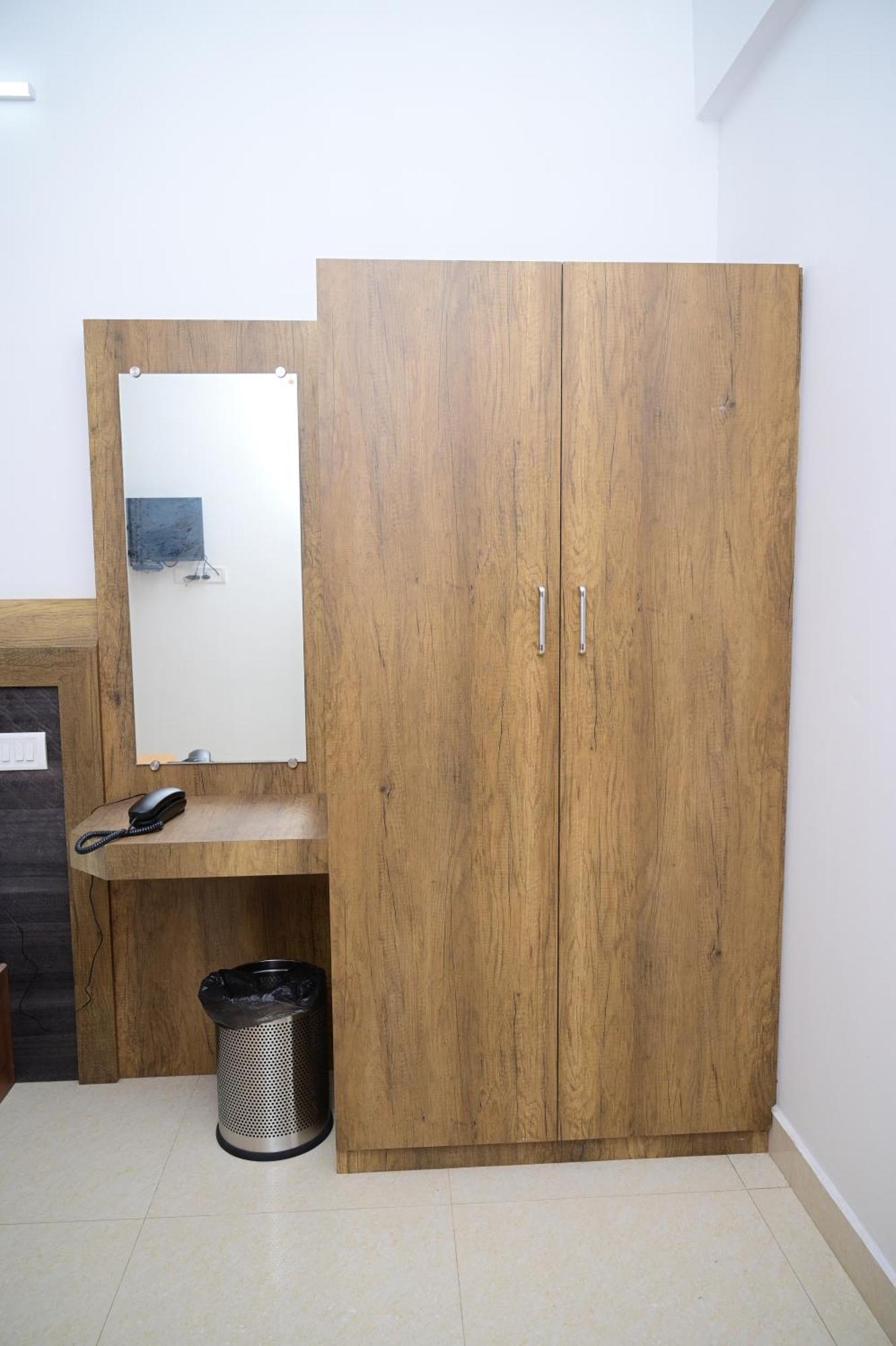 B Six Hotel Bangalore Ngoại thất bức ảnh