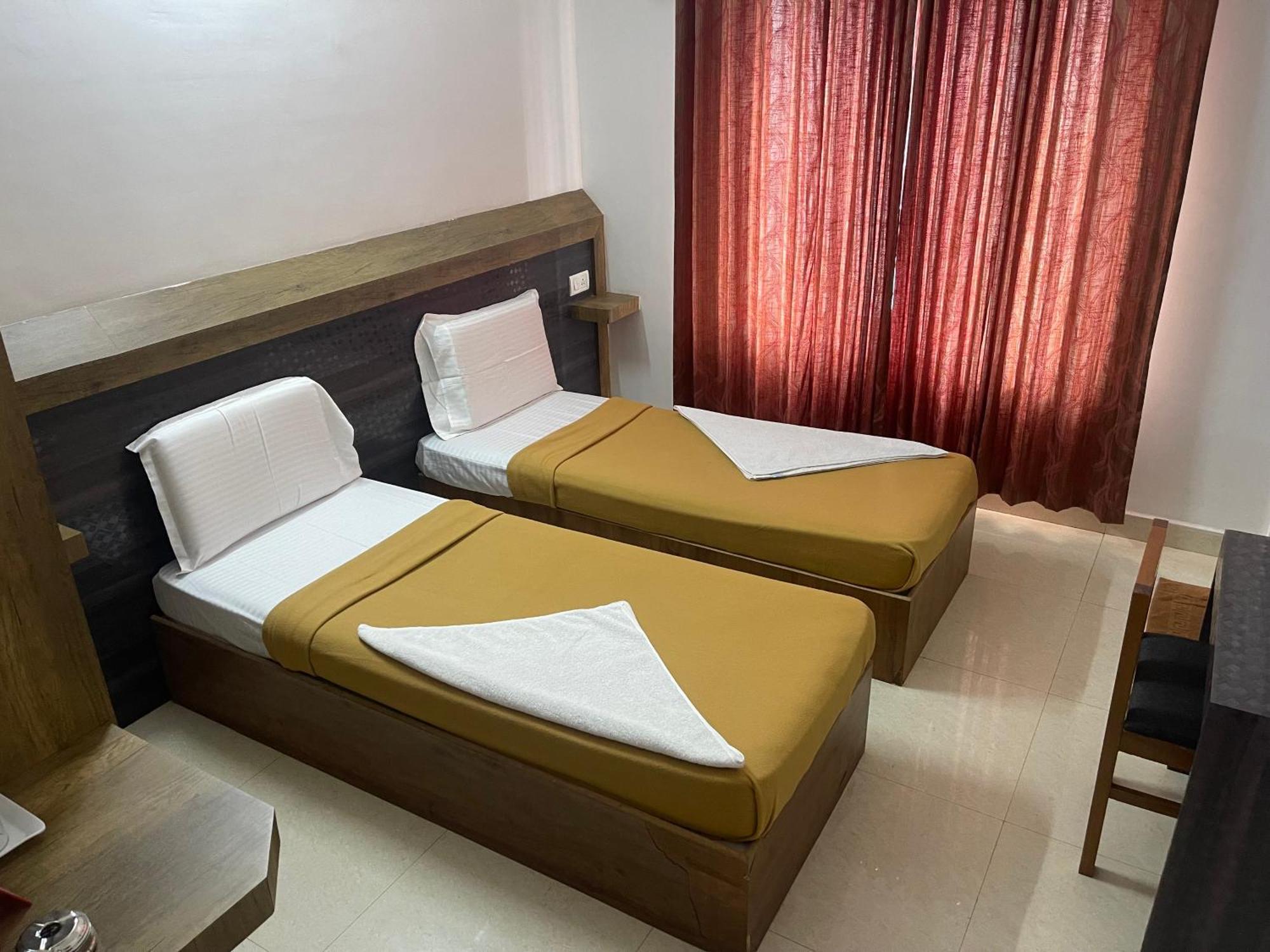 B Six Hotel Bangalore Ngoại thất bức ảnh