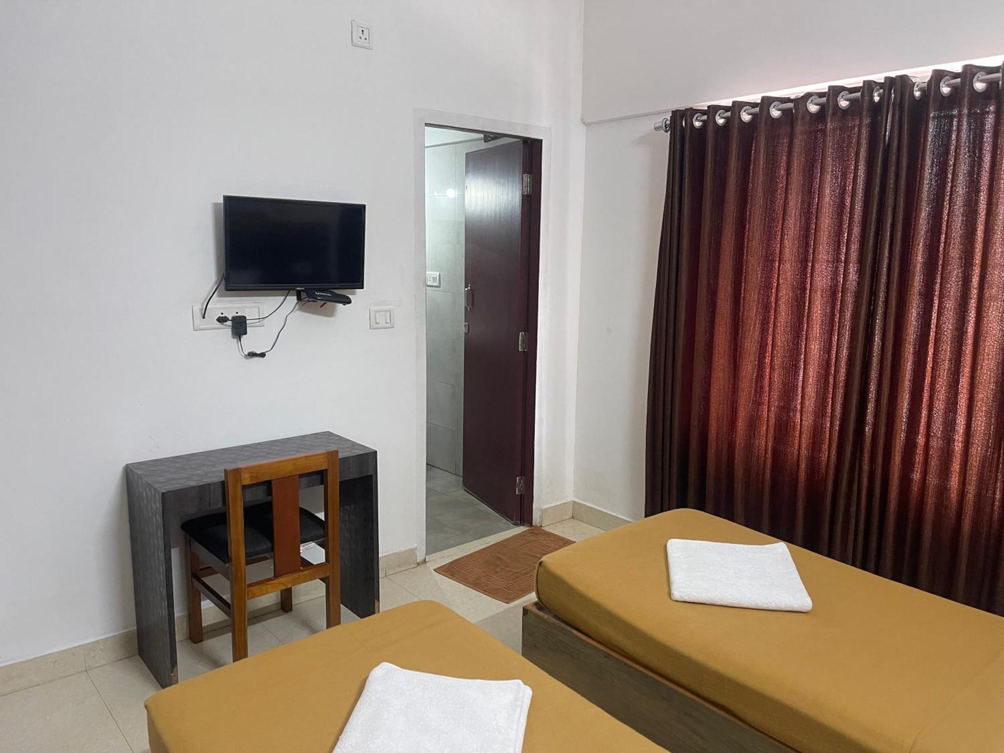 B Six Hotel Bangalore Ngoại thất bức ảnh