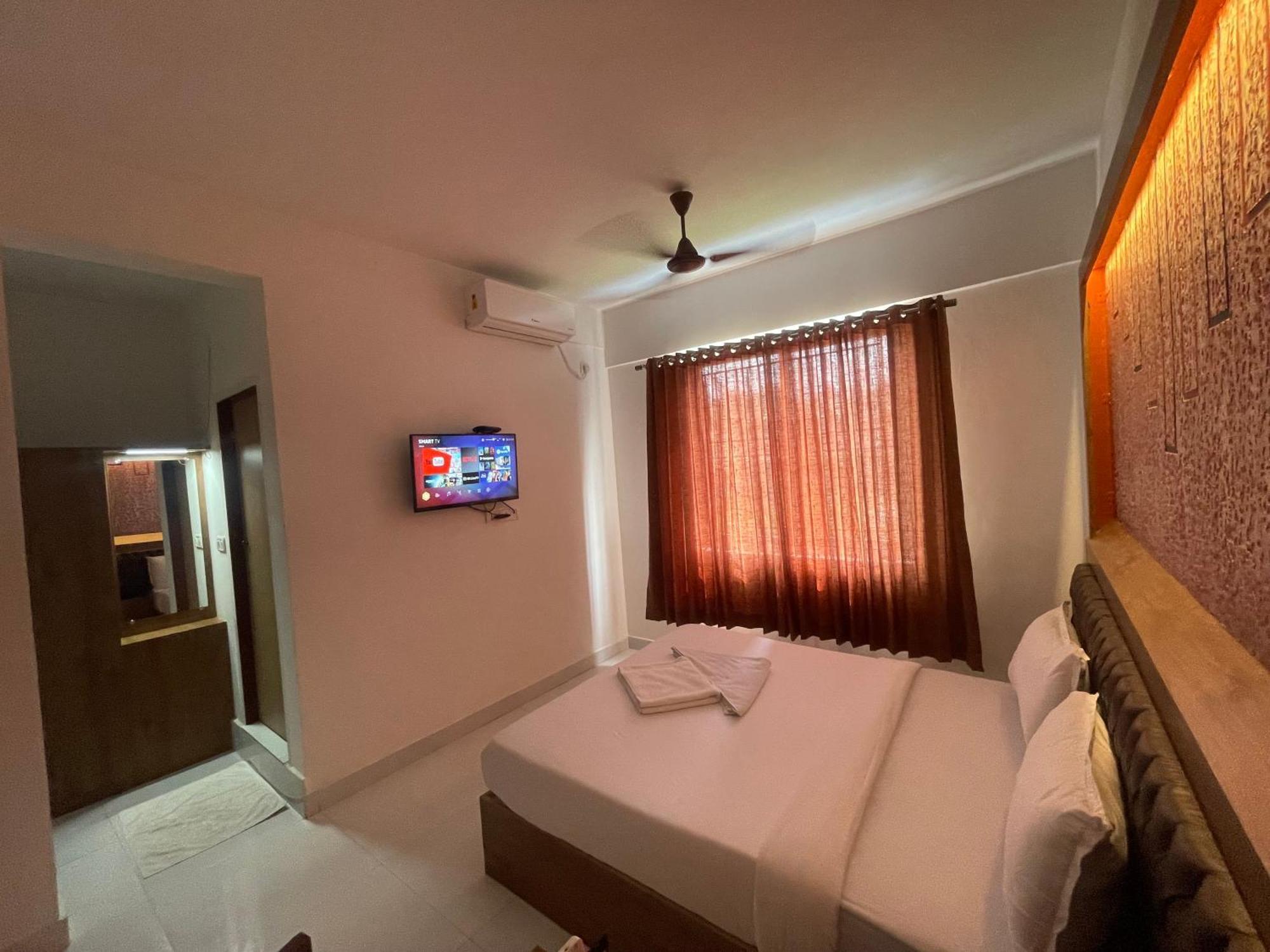 B Six Hotel Bangalore Ngoại thất bức ảnh