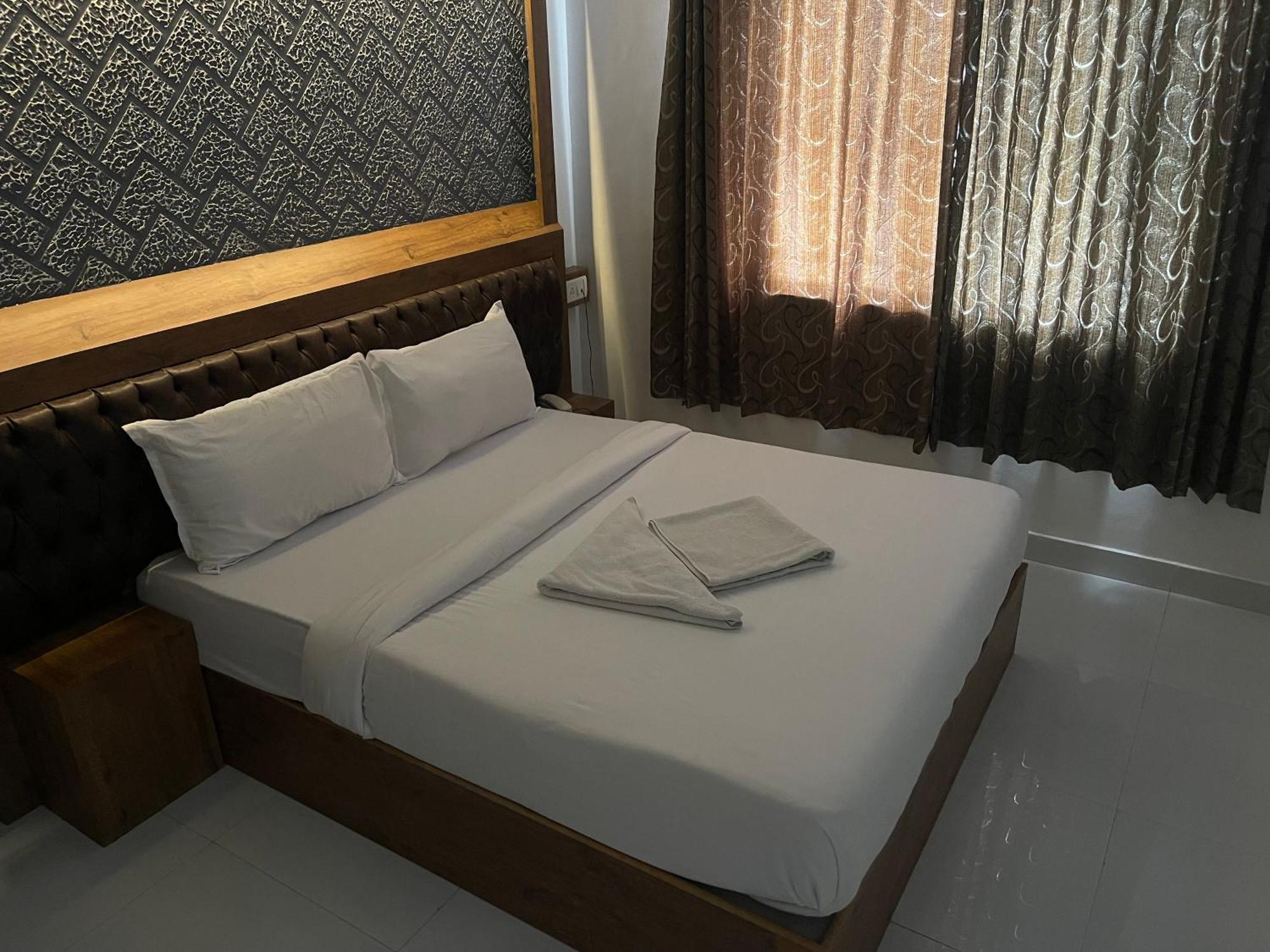 B Six Hotel Bangalore Ngoại thất bức ảnh