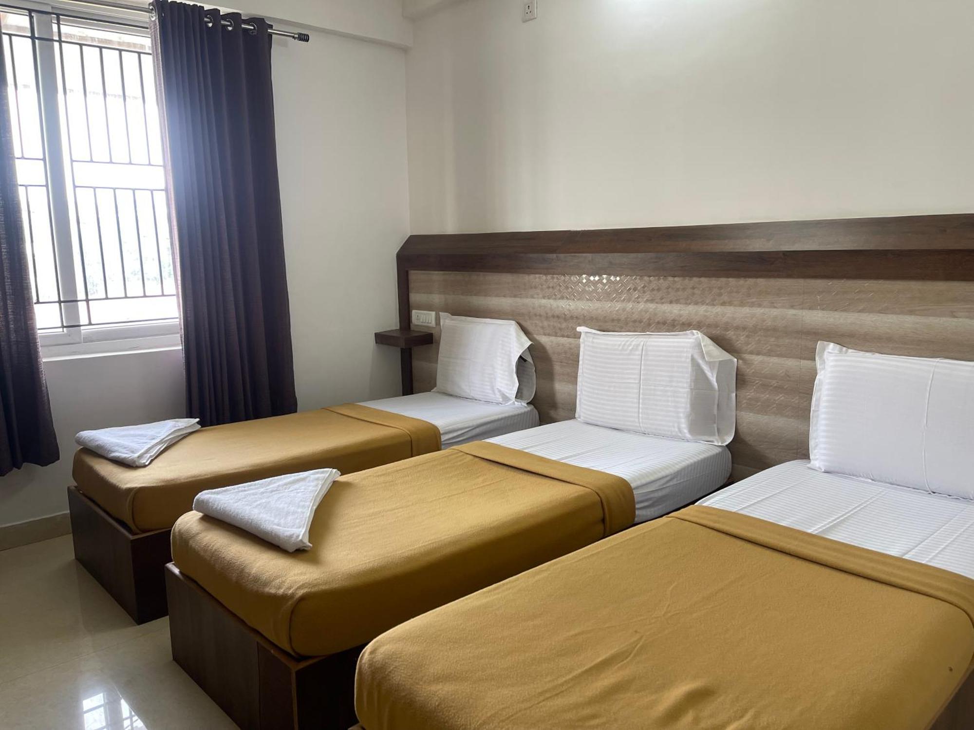 B Six Hotel Bangalore Ngoại thất bức ảnh