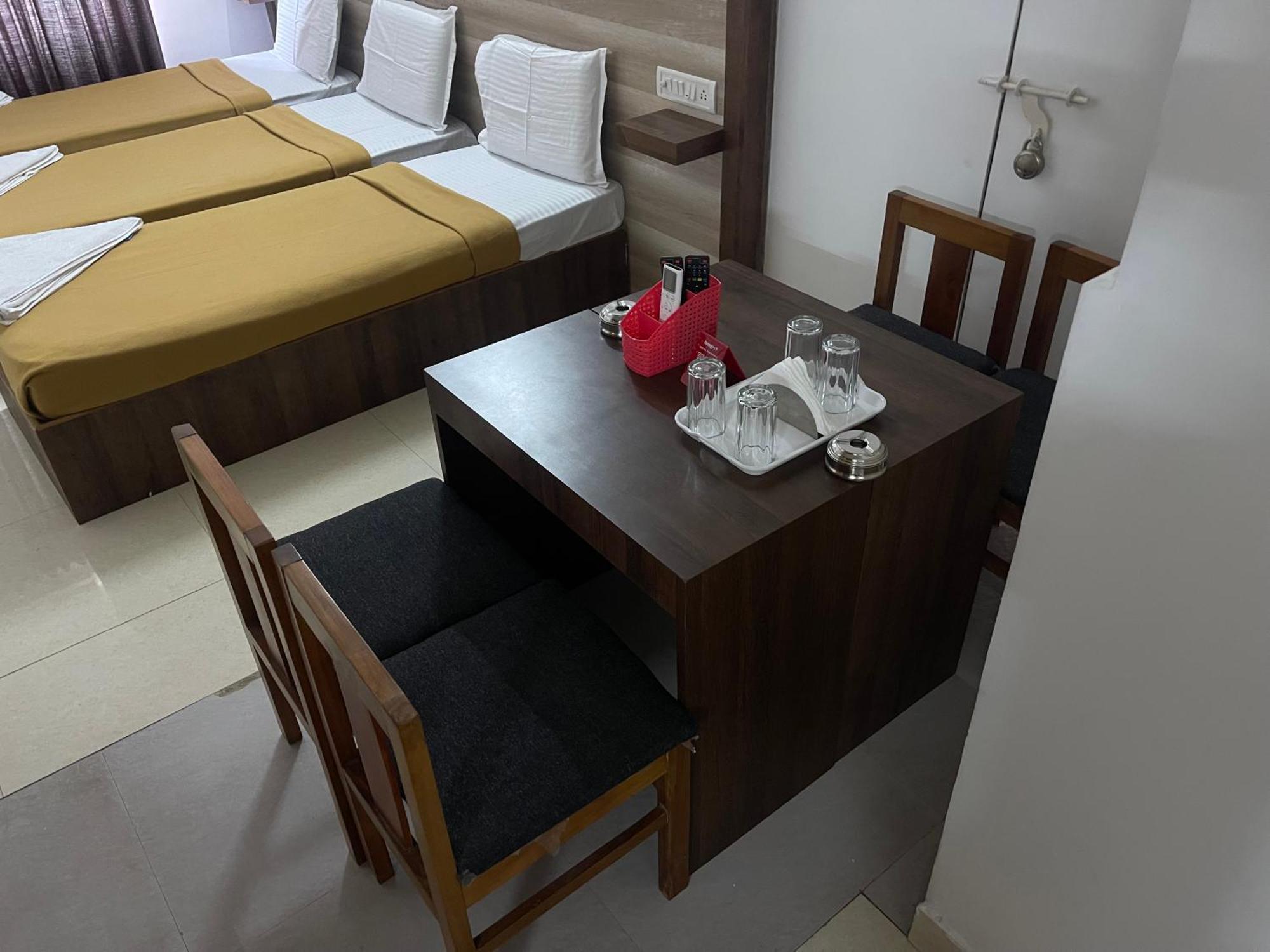 B Six Hotel Bangalore Ngoại thất bức ảnh