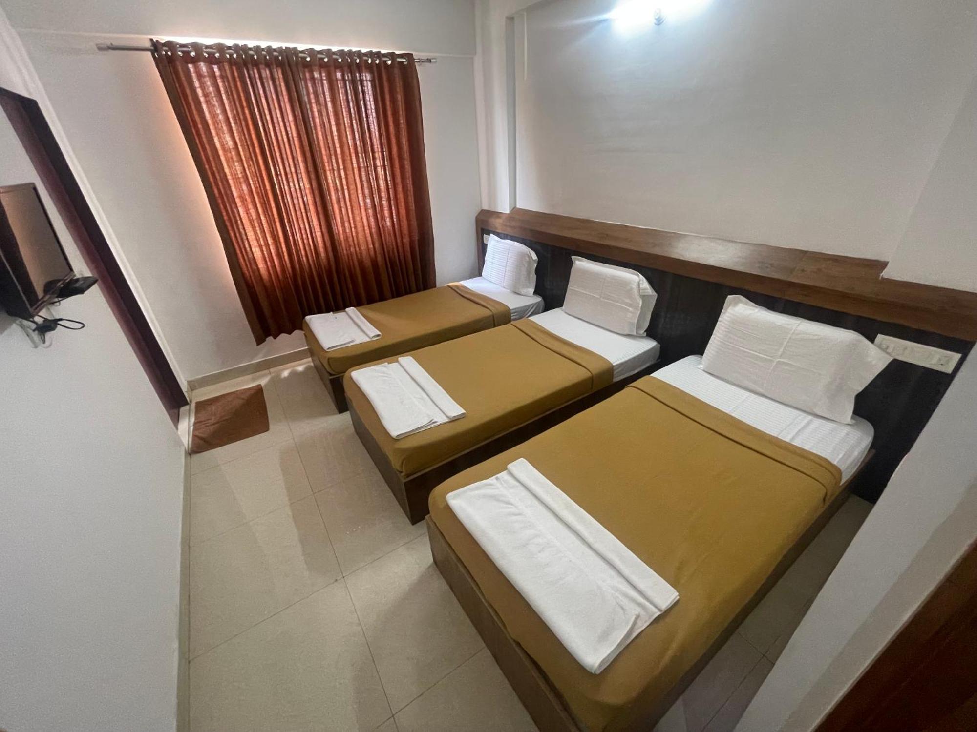 B Six Hotel Bangalore Ngoại thất bức ảnh