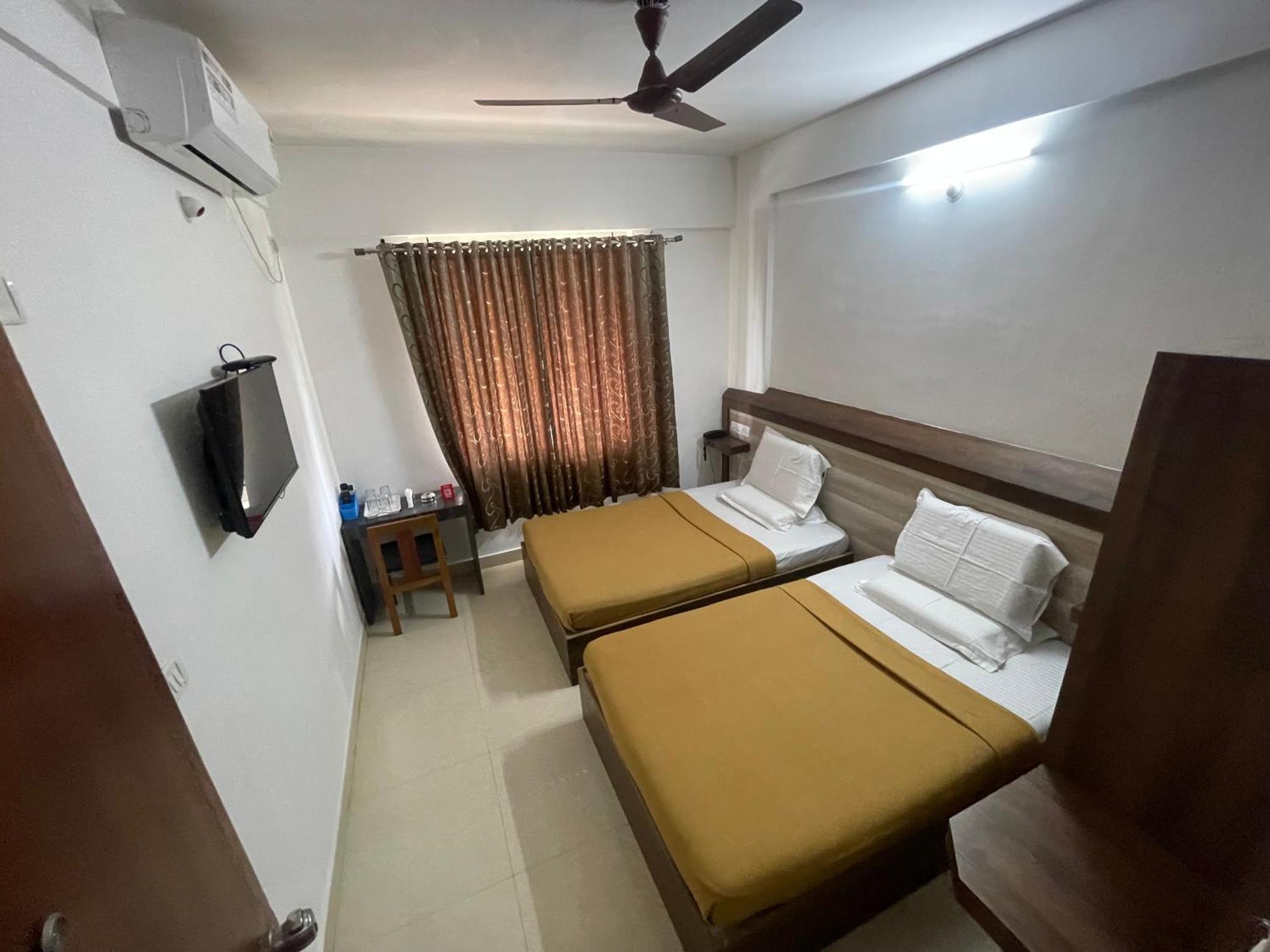 B Six Hotel Bangalore Ngoại thất bức ảnh