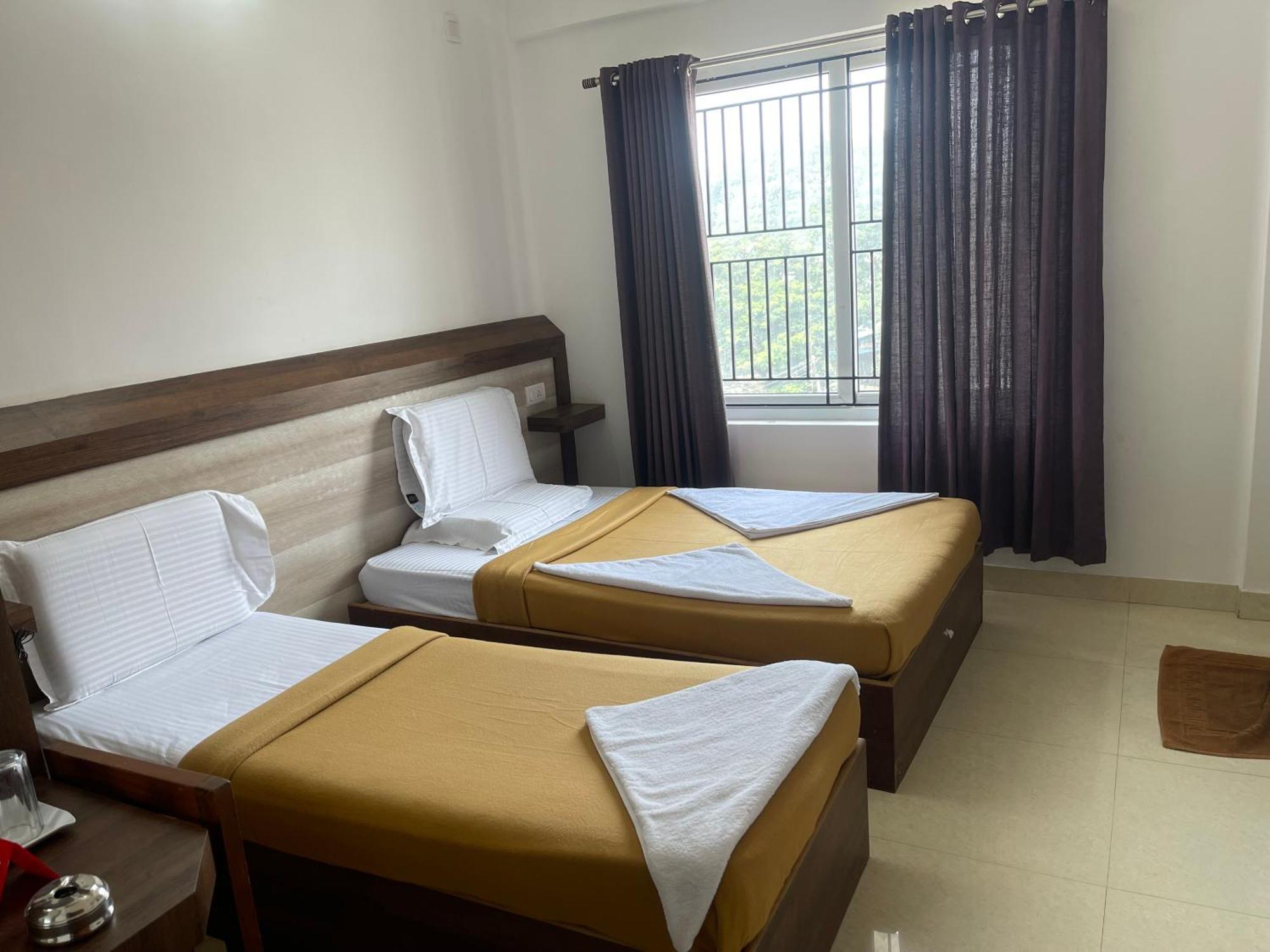 B Six Hotel Bangalore Ngoại thất bức ảnh