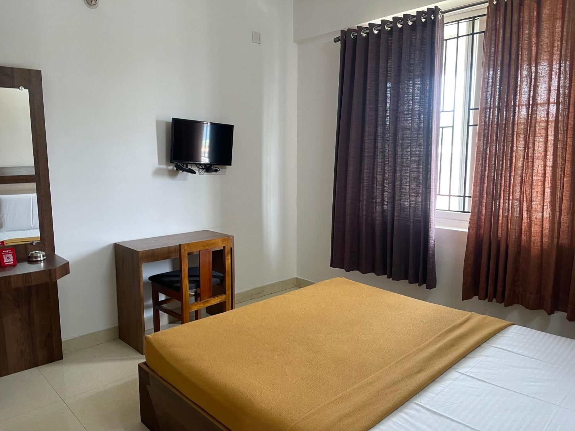 B Six Hotel Bangalore Ngoại thất bức ảnh